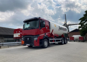 Renault Trucks T Heinen Brandstoffen Renault Trucks T Heinen Brandstoffen