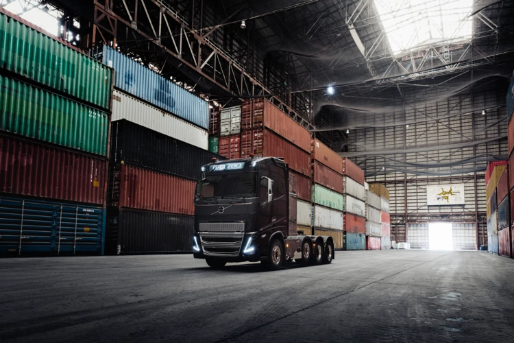 Paashuis-Volvo-Trucks-FH16-14