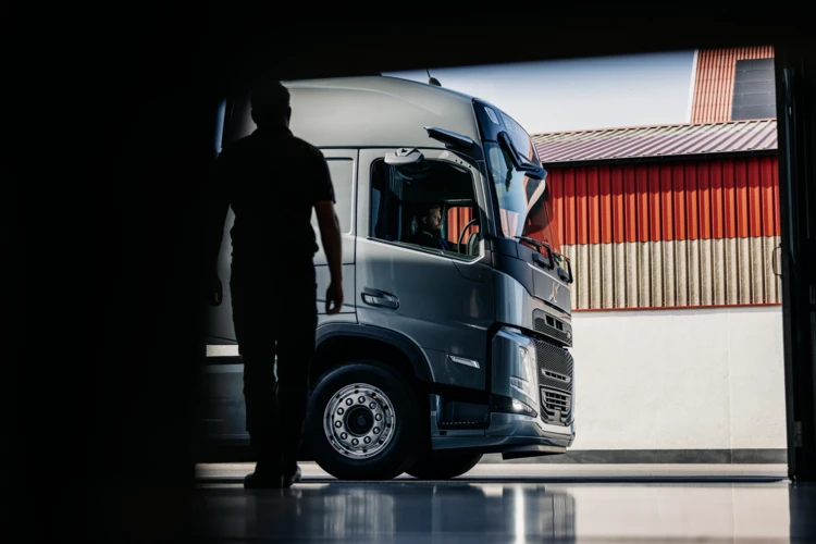 Paashuis-Volvo-Trucks-FM-04