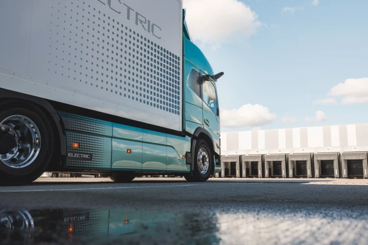 Volvo FM Electric 9